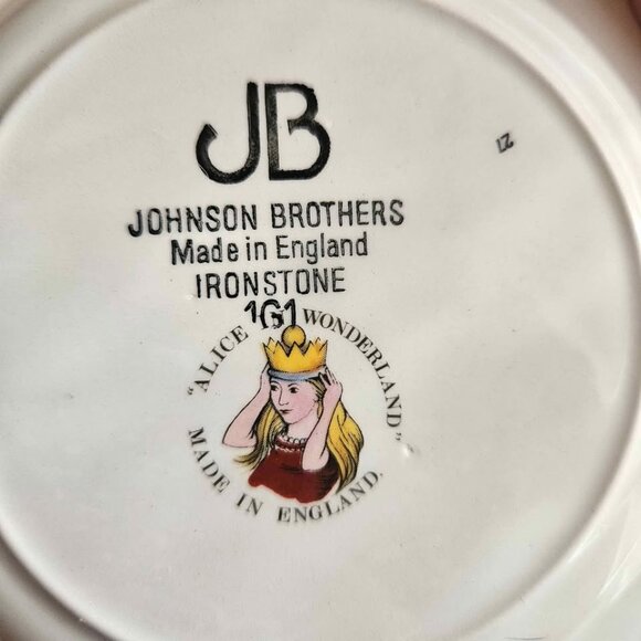 Vintage ALICE in WONDERLAND Child's Dishes Set - ENGLAND - Johnson Bros - NEW - Picture 8 of 8